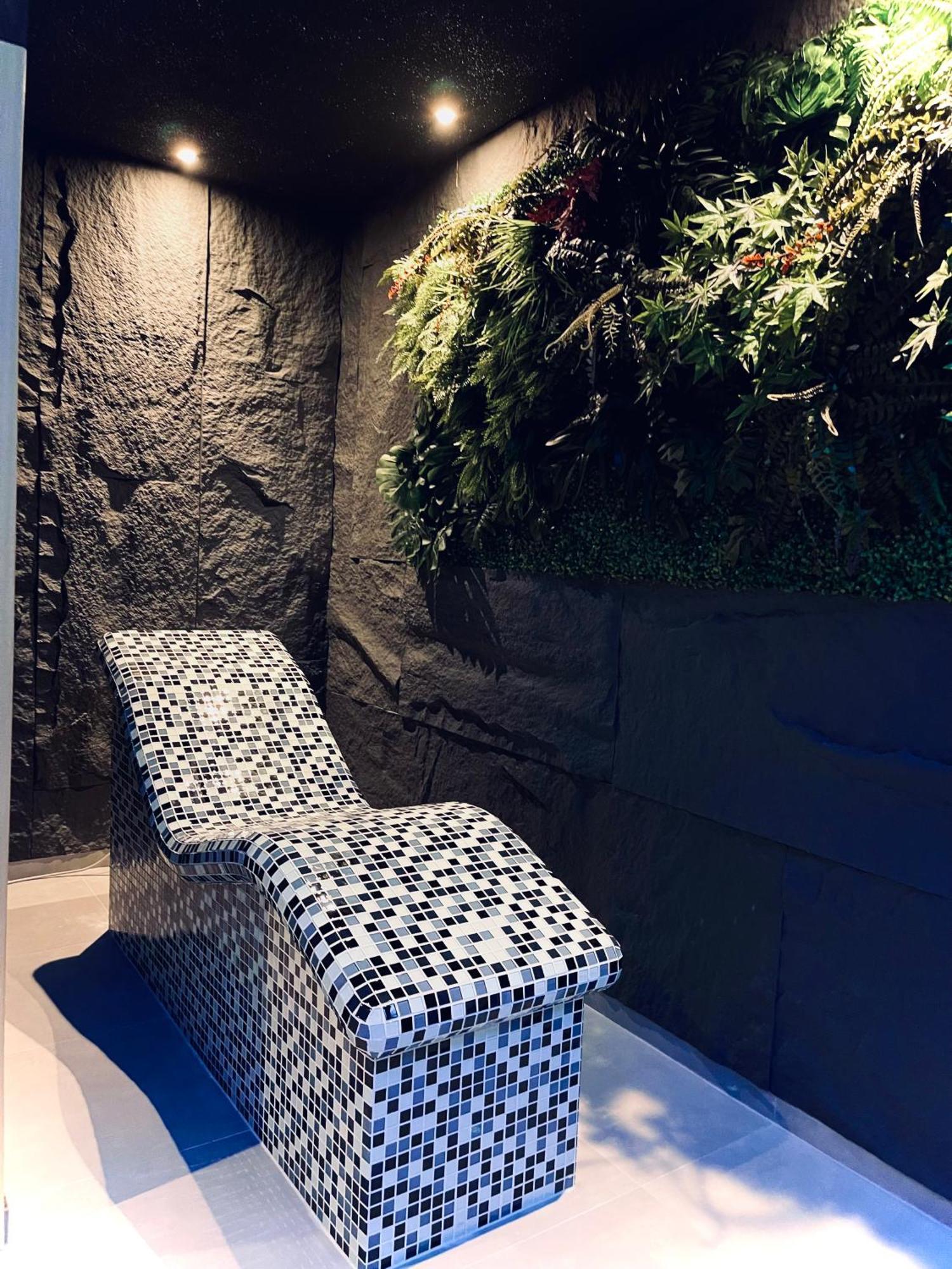 Mozaik & - Modern 4-star With Exclusive Private Wellness In The Center - Sauna, Jacuzzi, Turkish Bath - Free Parking, Wi-fi - &