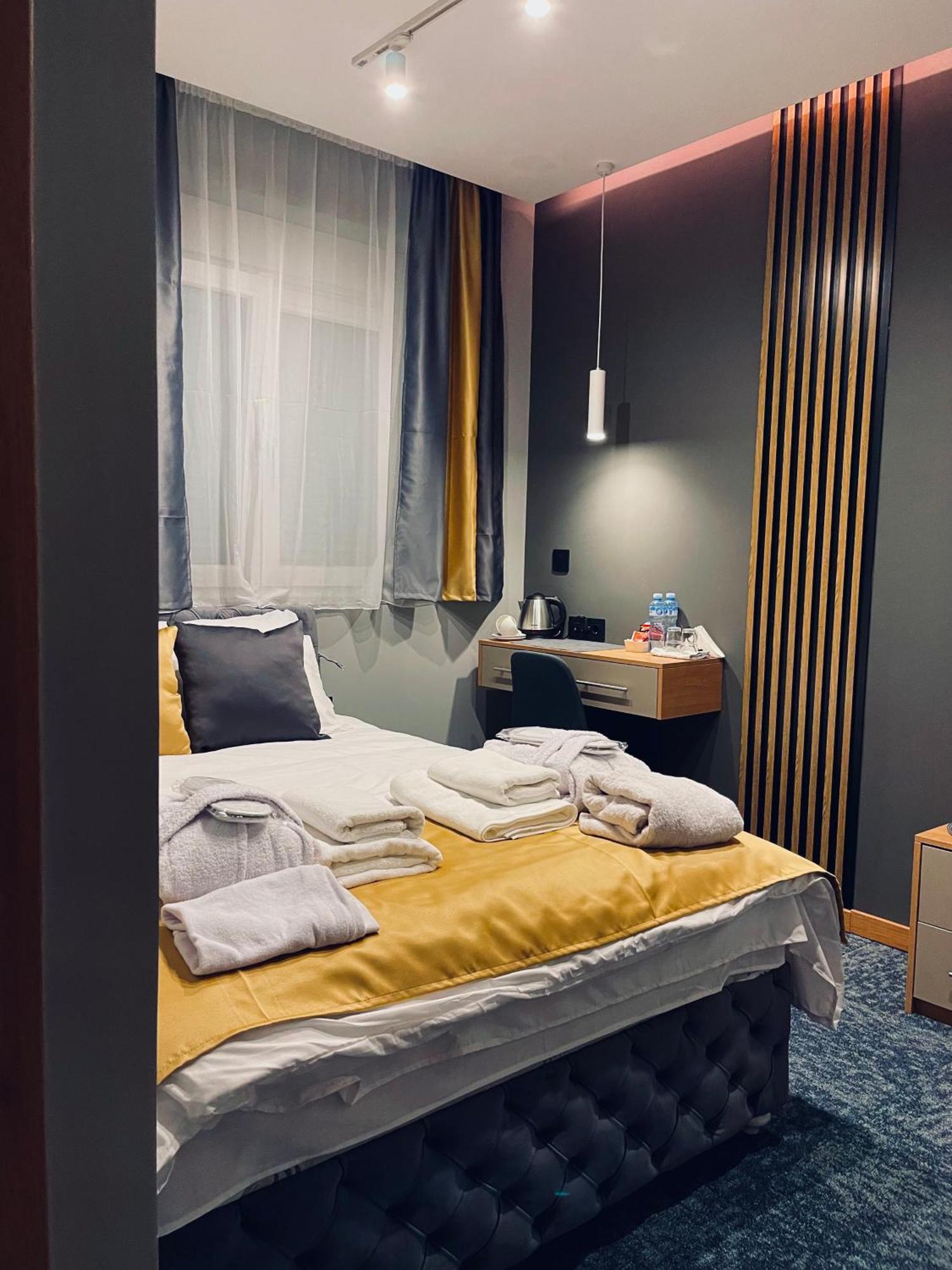 Mozaik & - Modern 4-star With Exclusive Private Wellness In The Center - Sauna, Jacuzzi, Turkish Bath - Free Parking, Wi-fi - & Apartment *