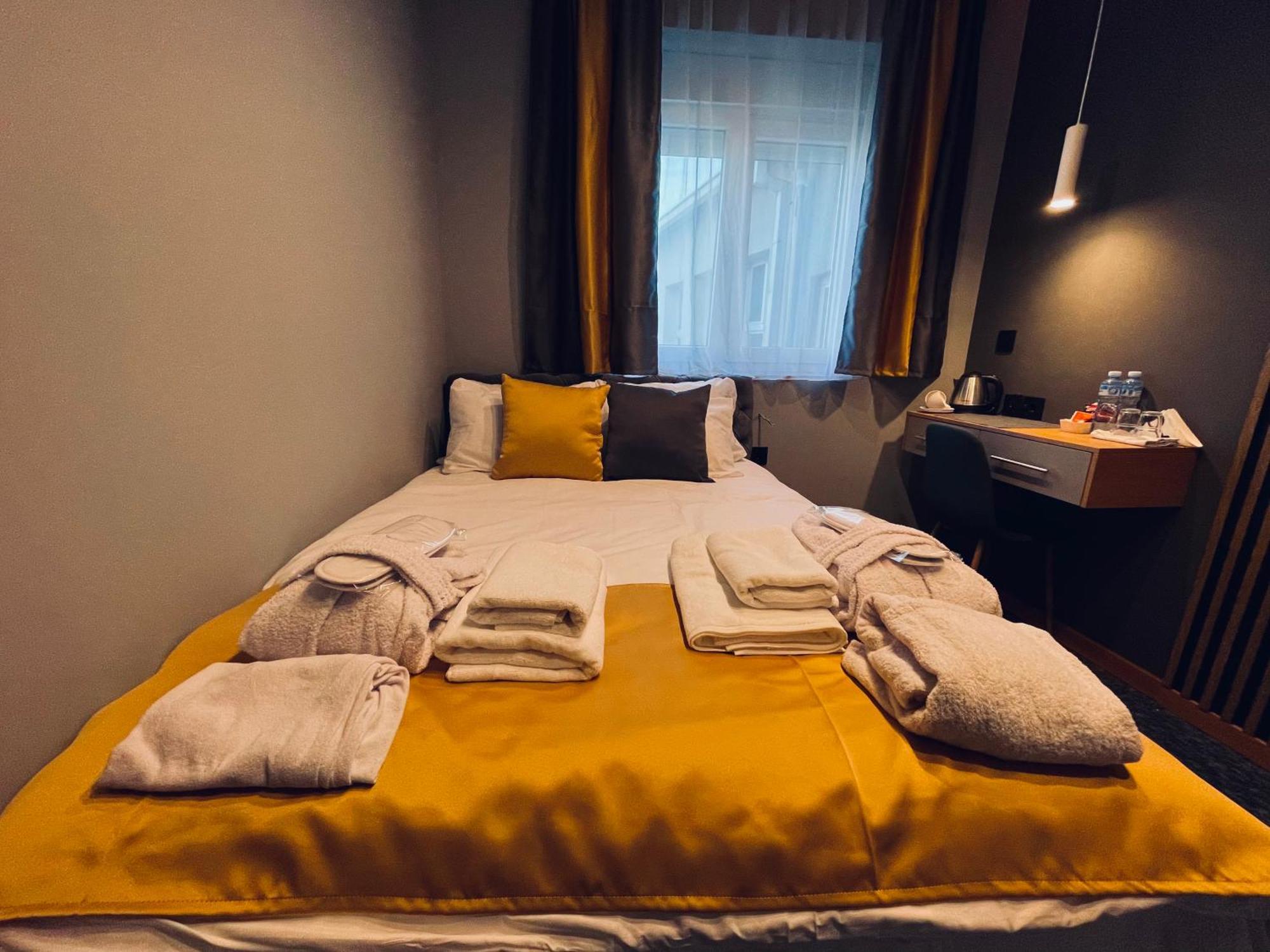 Mozaik & - Modern 4-star With Exclusive Private Wellness In The Center - Sauna, Jacuzzi, Turkish Bath - Free Parking, Wi-fi - & * Cuprija